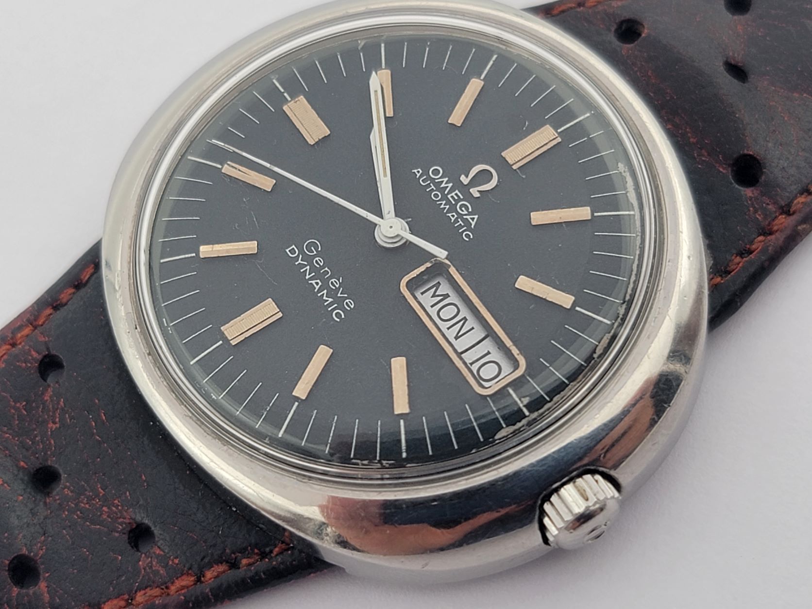 Omega Genève