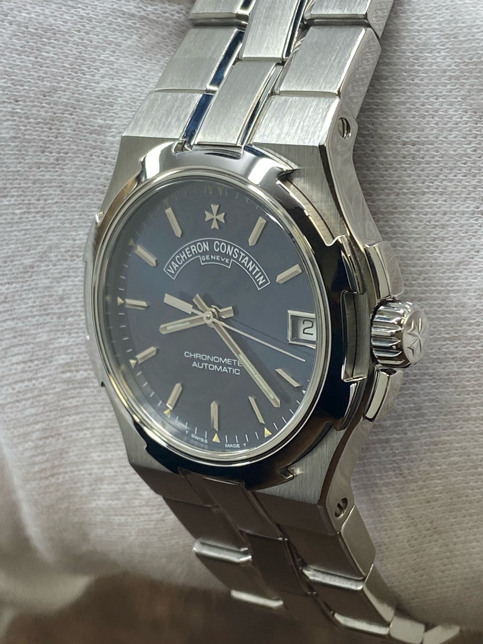 Vacheron Constantin Overseas