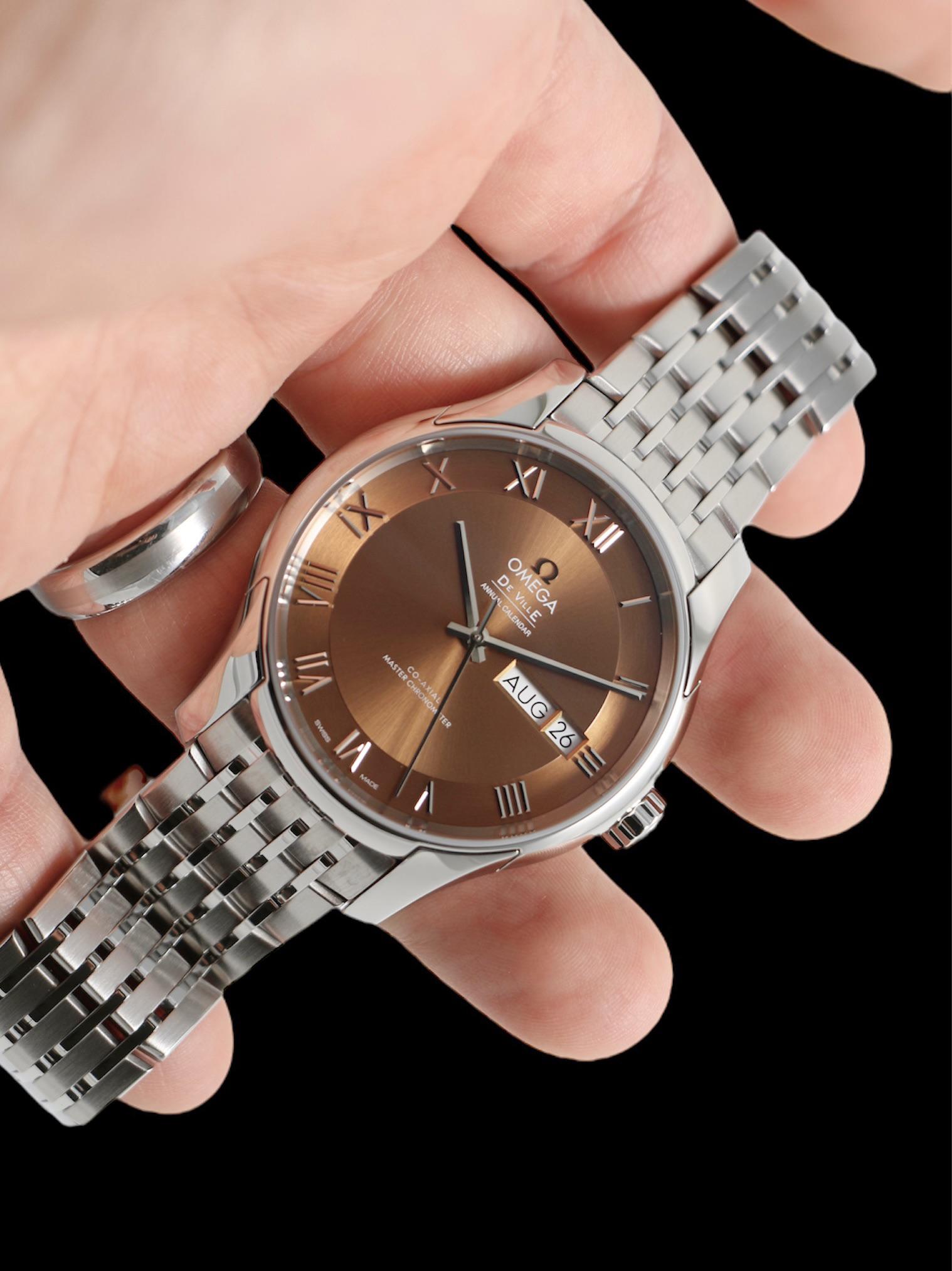 Omega De Ville Hour Vision