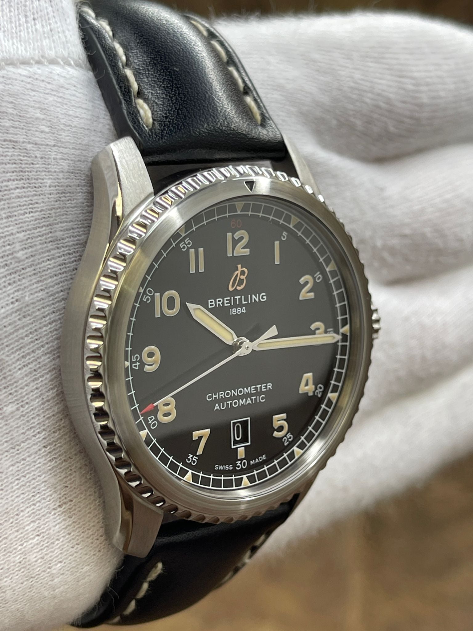 Breitling Aviator 8