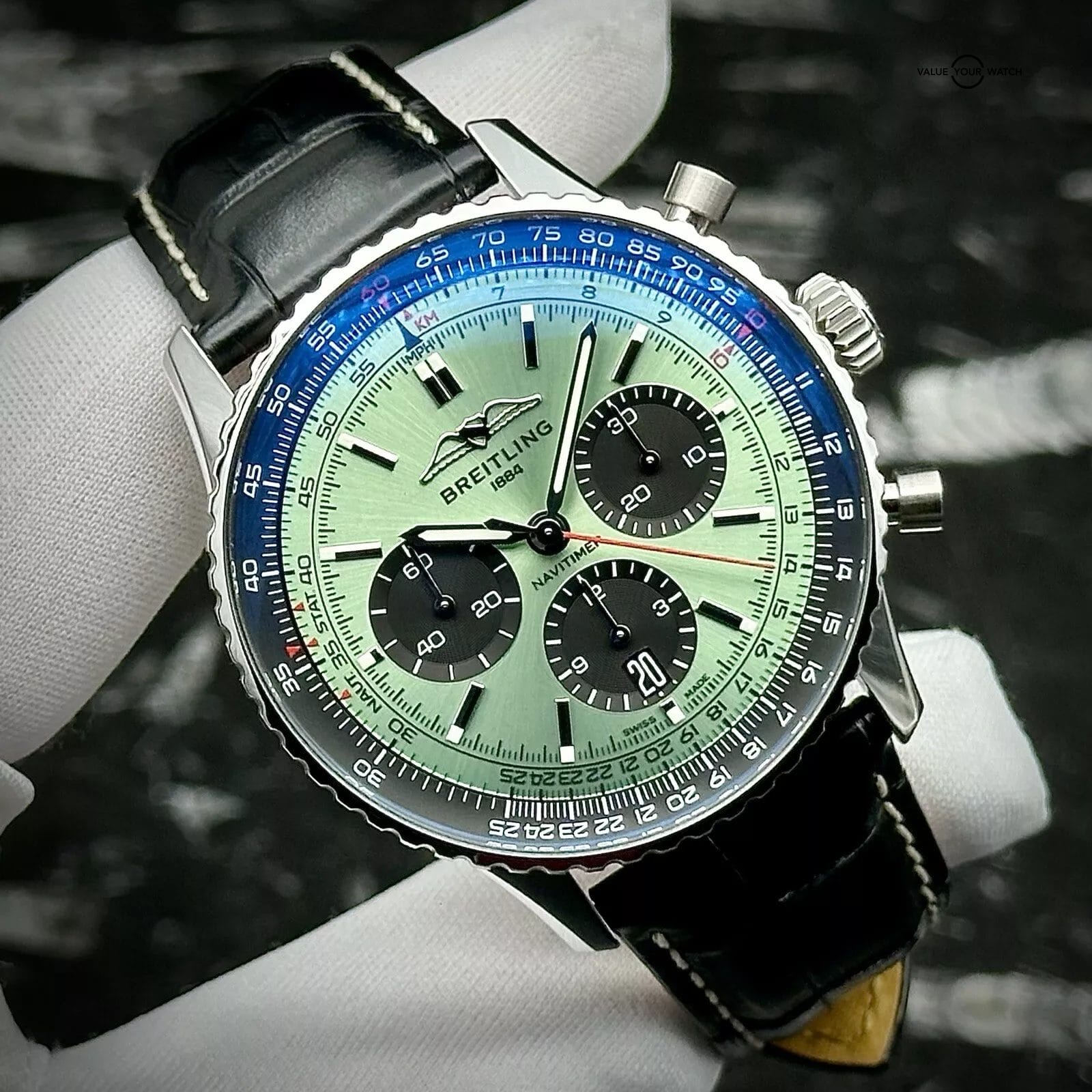 Breitling Navitimer 1 B01 Chronograph