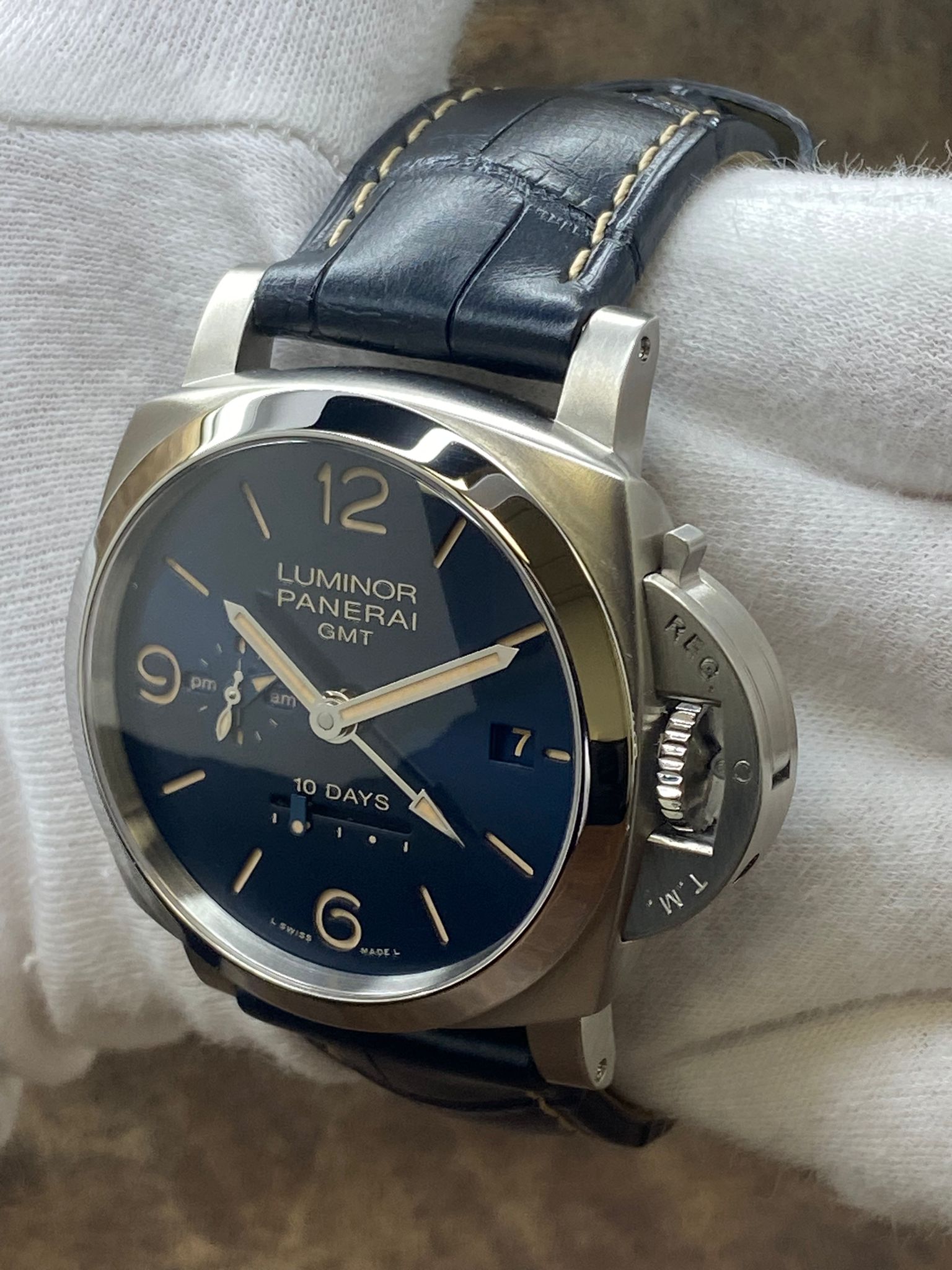 Panerai Luminor 1950 10 Days GMT