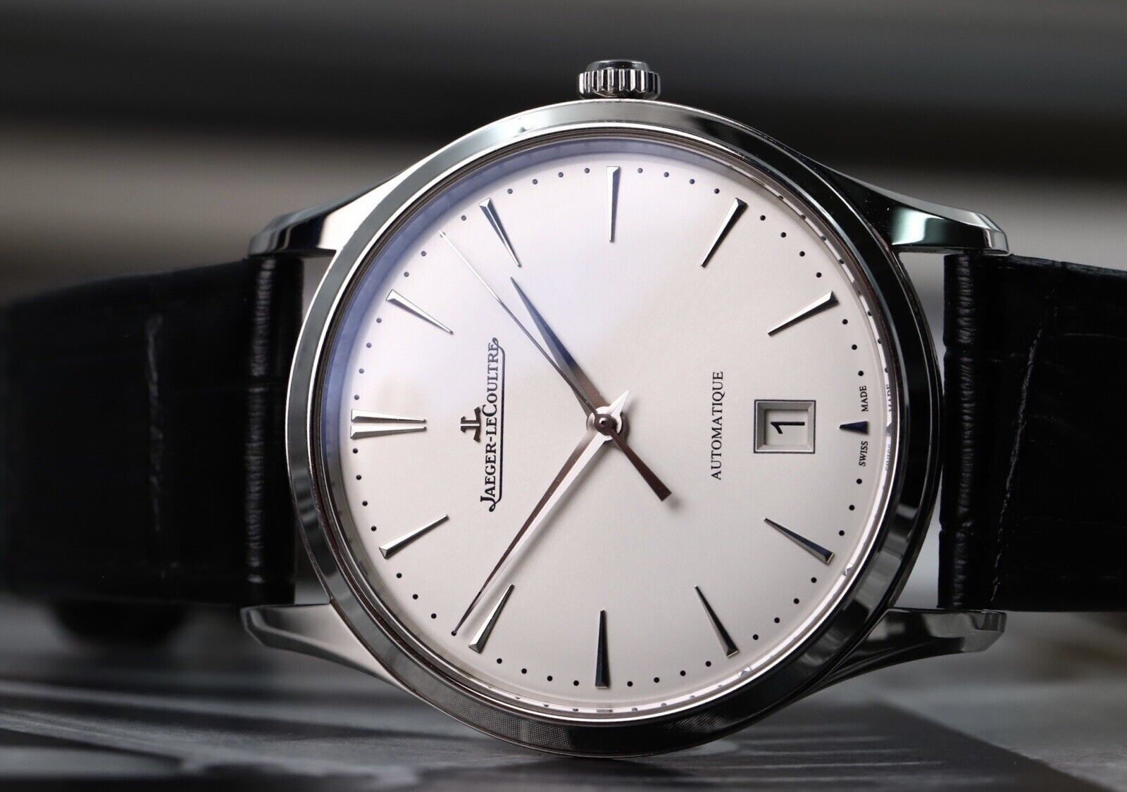 Jaeger-LeCoultre Master Ultra Thin Date